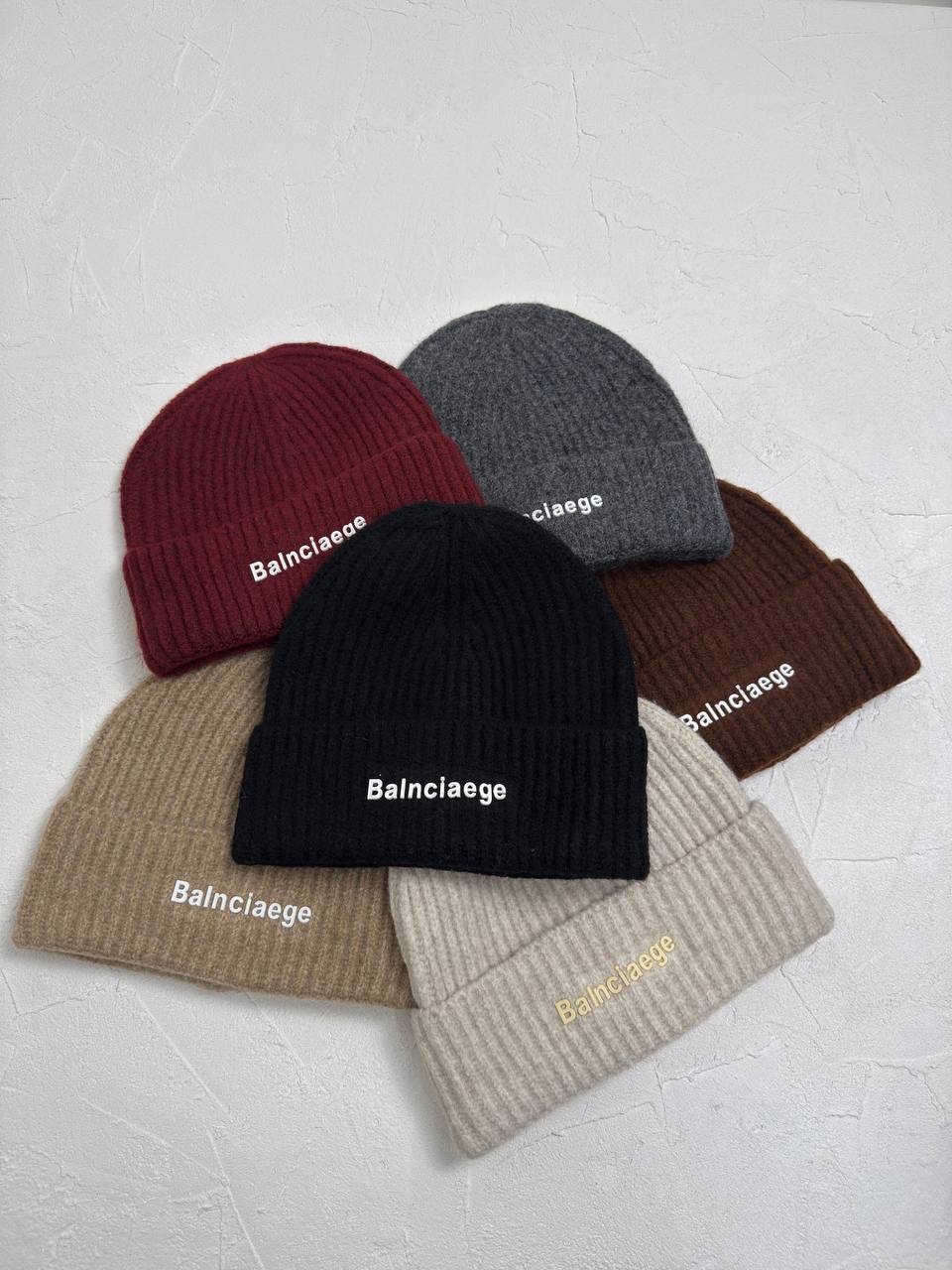 photo_1_2025-10-29_18-30-24 کلاه بافت پشمی بالنسیاگا - Image 1