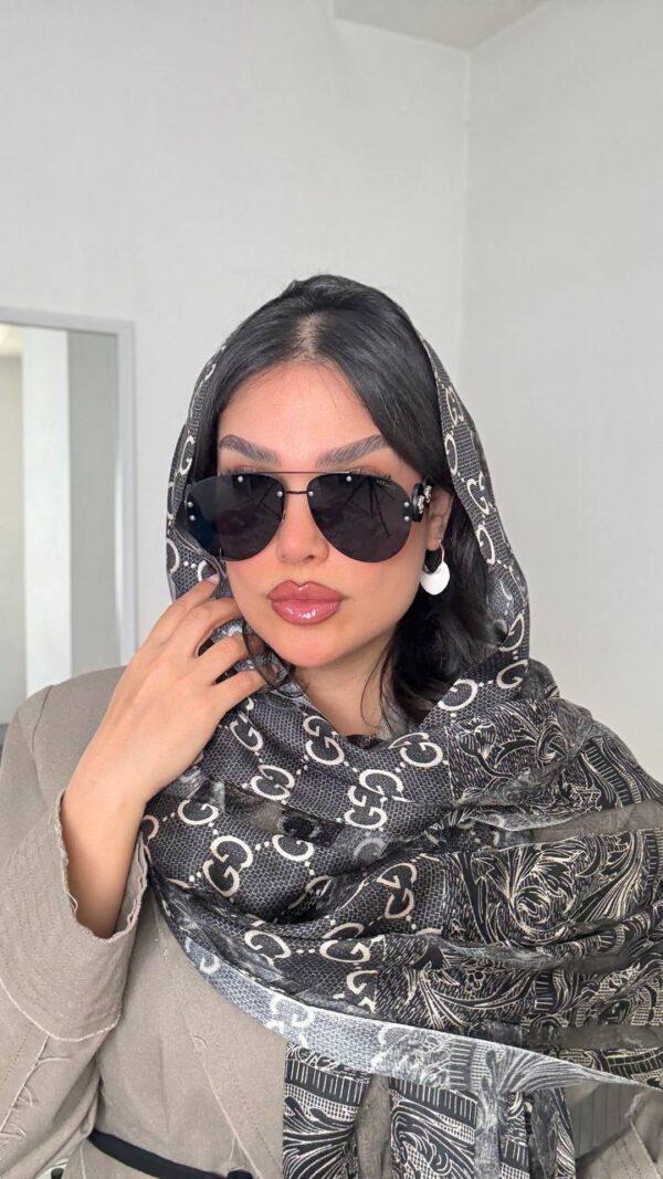 عینک آفتابی ورساچه UV400 فریم مشکی محافظ کامل چشم با طراحی لوکس