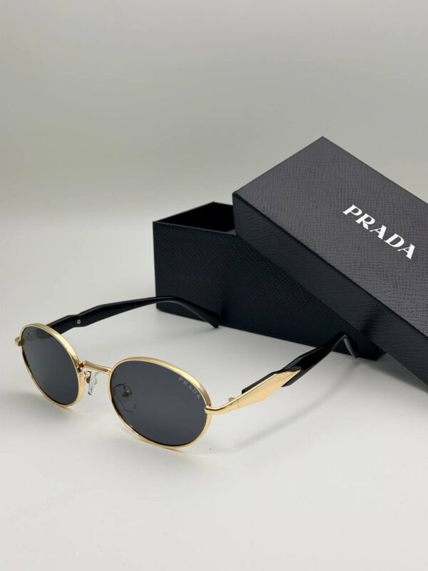 عینک آفتابی Prada مدل بیضی UV400 با دسته فلزی