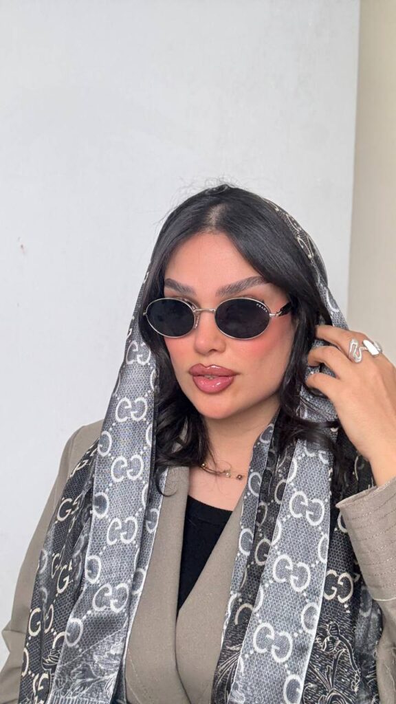 عینک آفتابی Prada مدل بیضی UV400 با دسته فلزی