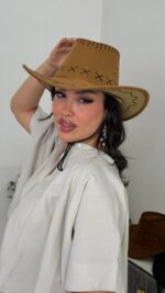کلاه کابویی زنانه لبه‌دار